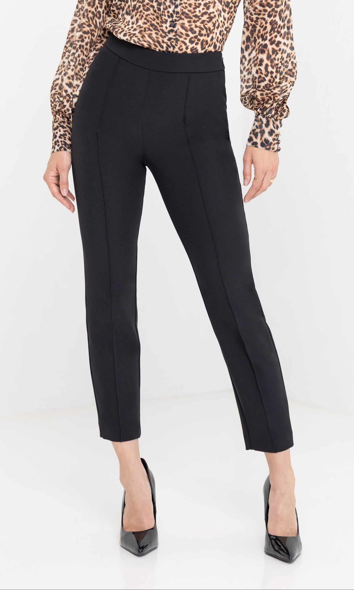 Lonny Crepe Pants