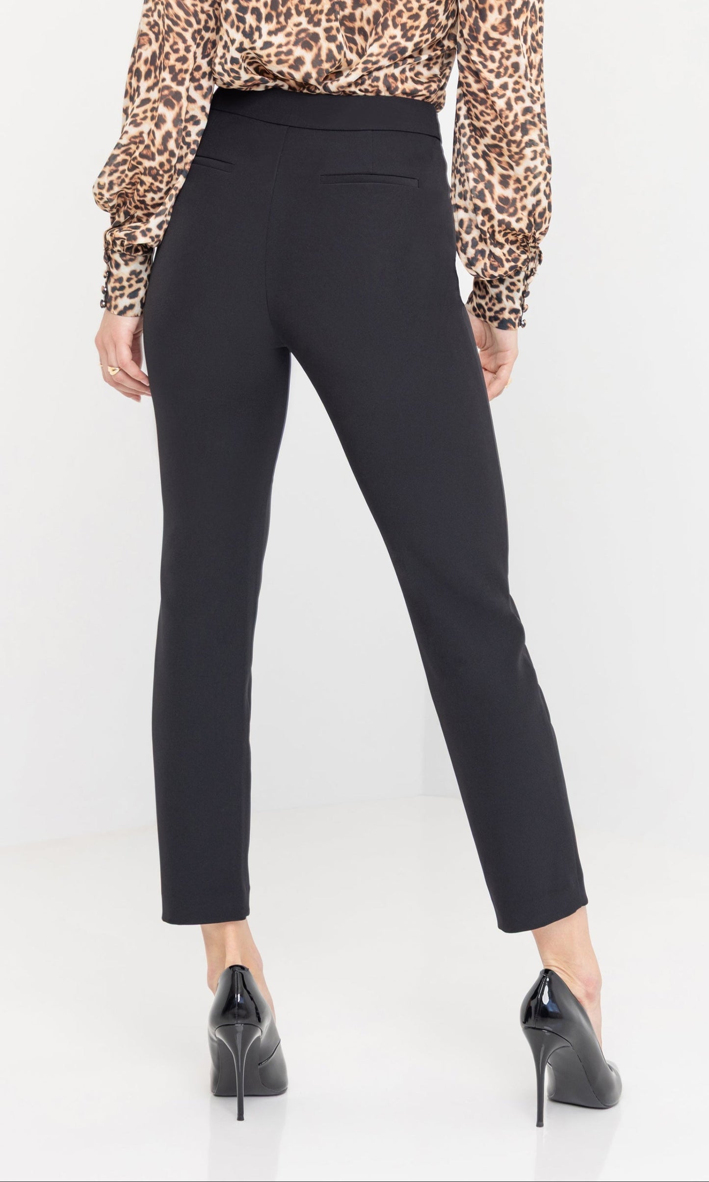 Lonny Crepe Pants
