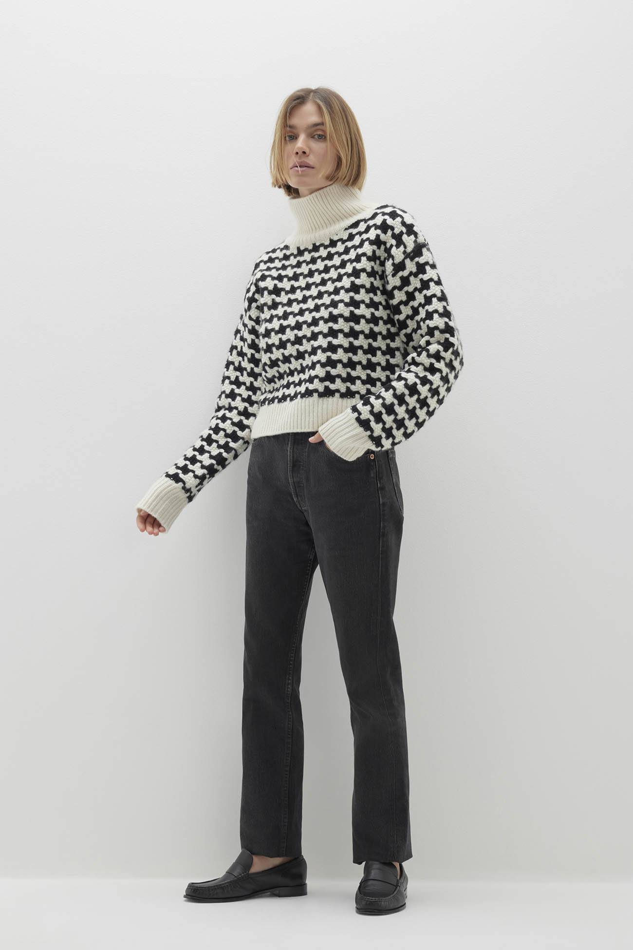 IRIS HOUNDSTOOTH CASHMERE TURTLENECK