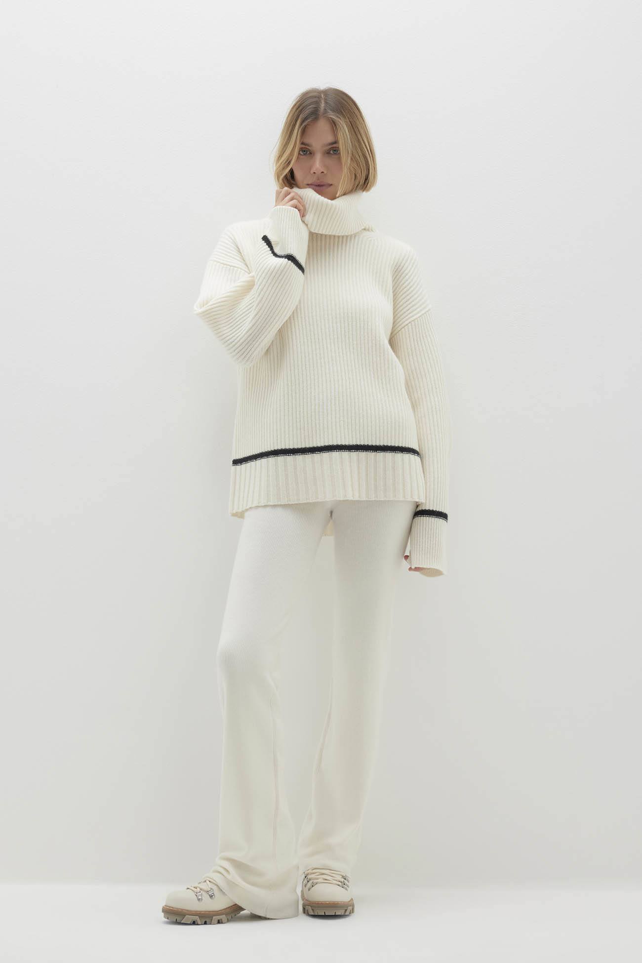 KAROL CASHMERE TURTLENECK