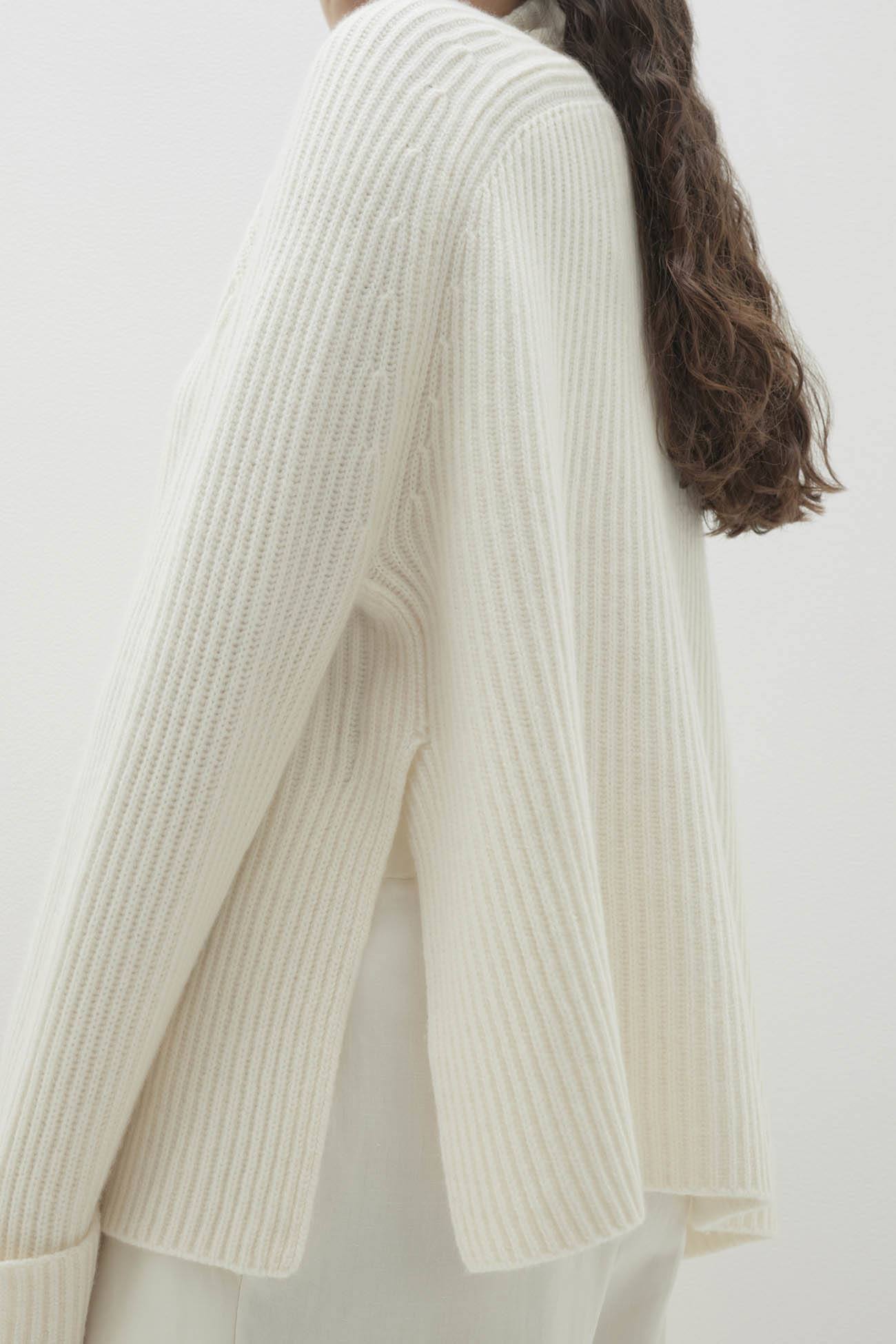 ISABELLA CASHMERE TURTLENECK
