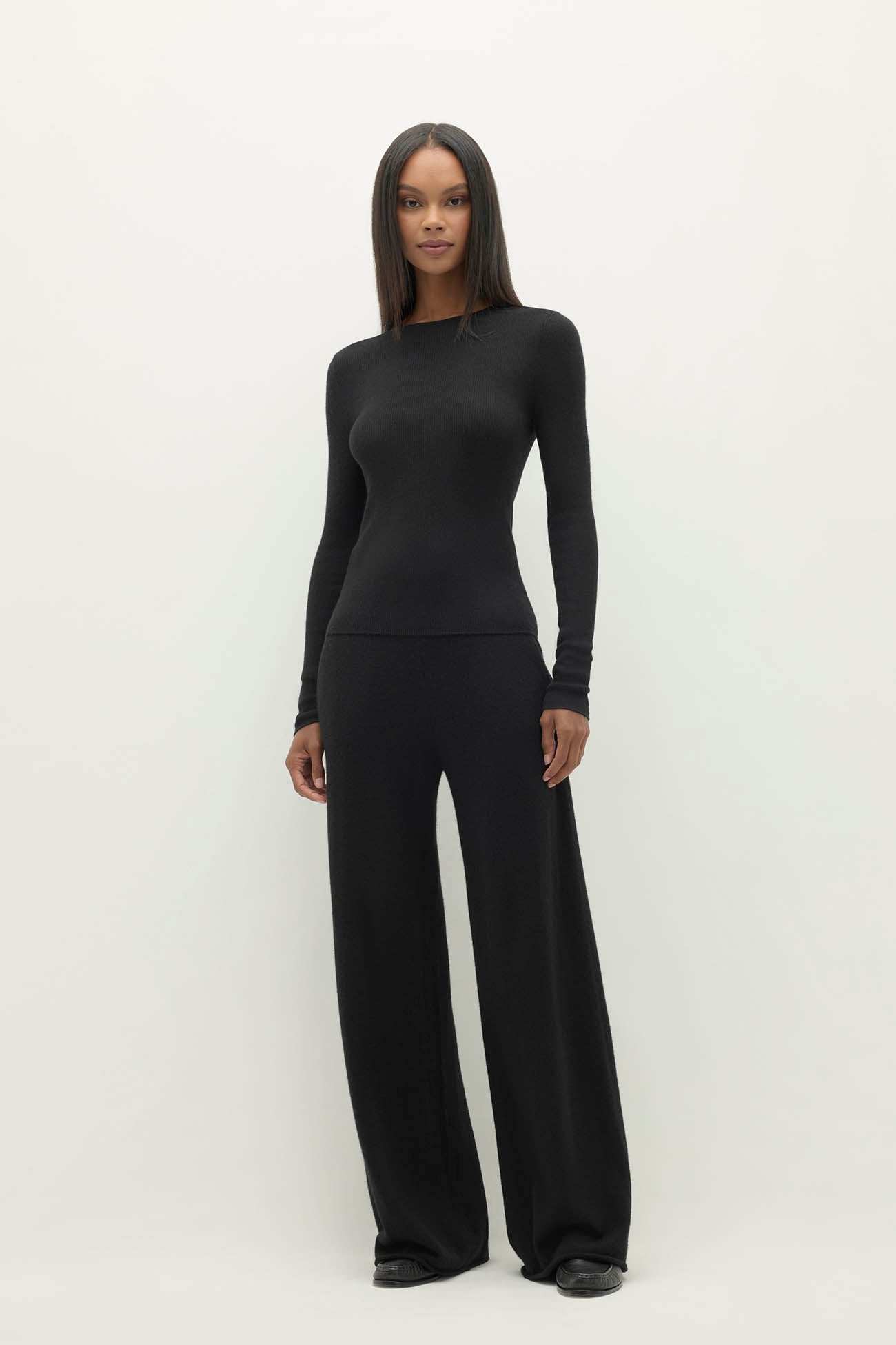 AMBER CASHMERE CREWNECK