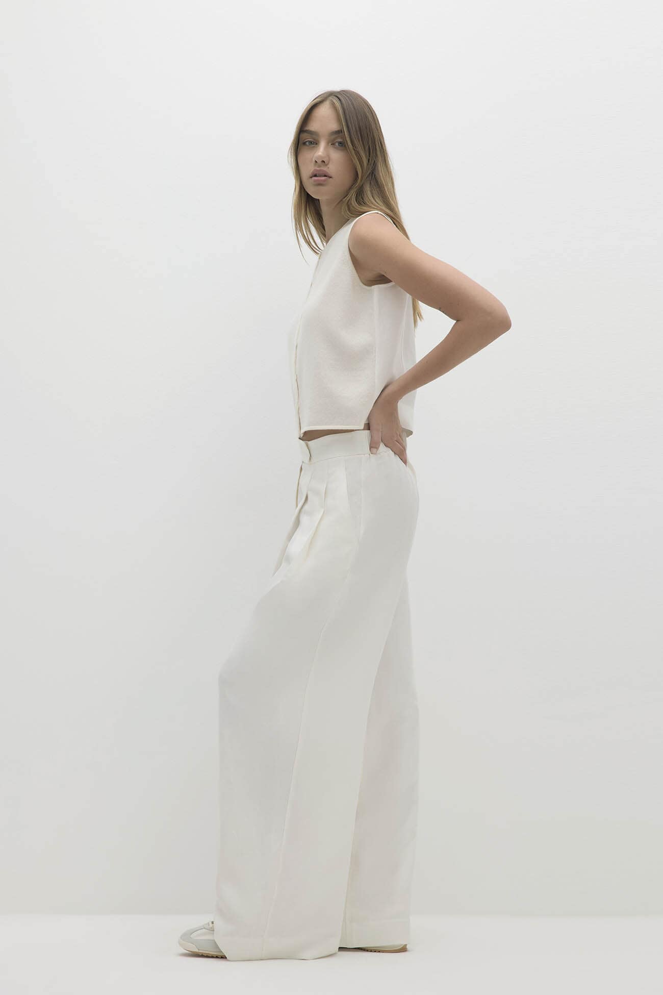 VERONICA CASHMERE BLEND BUTTON-UP VEST