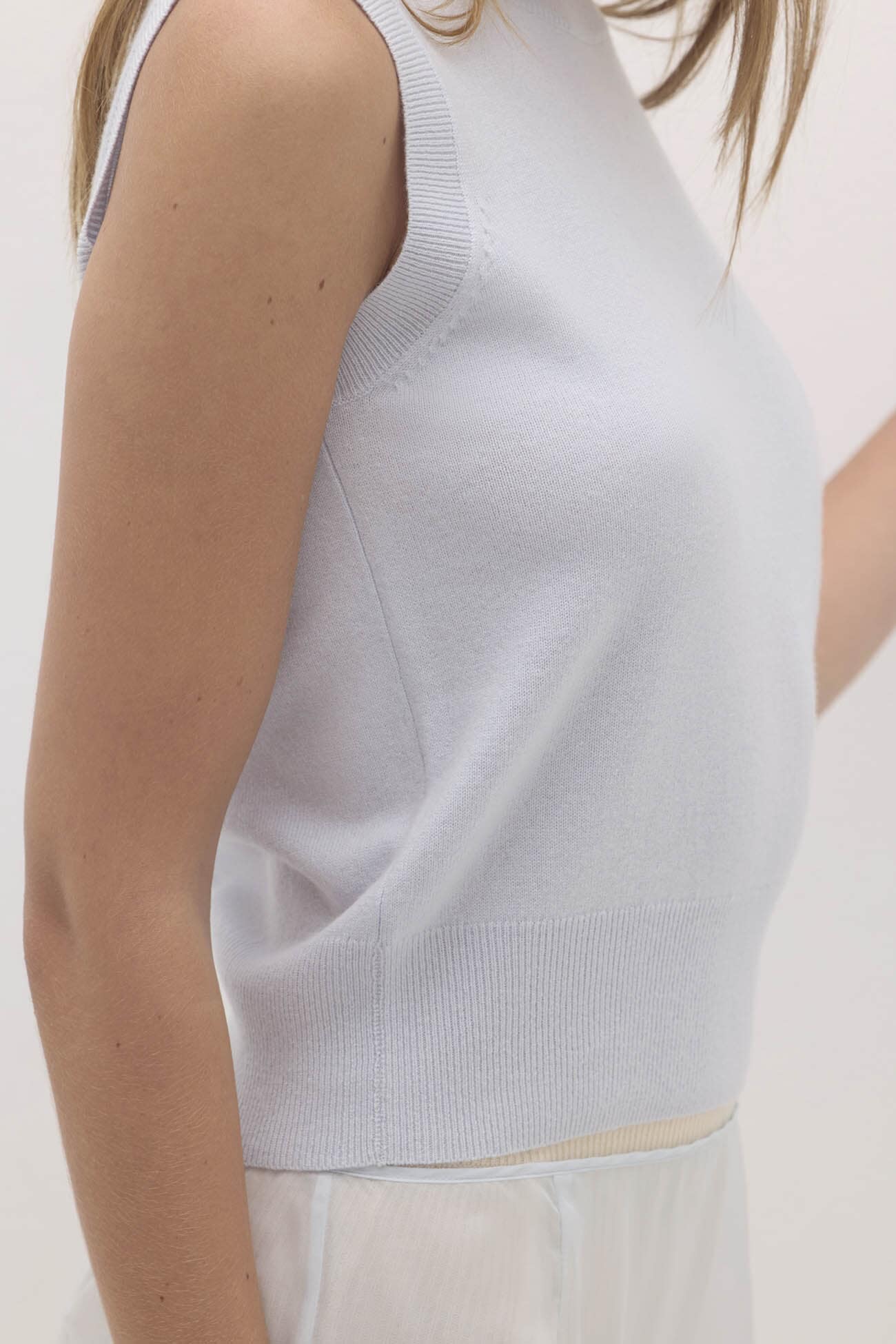 SYLVIE CASHMERE SWEATER VEST