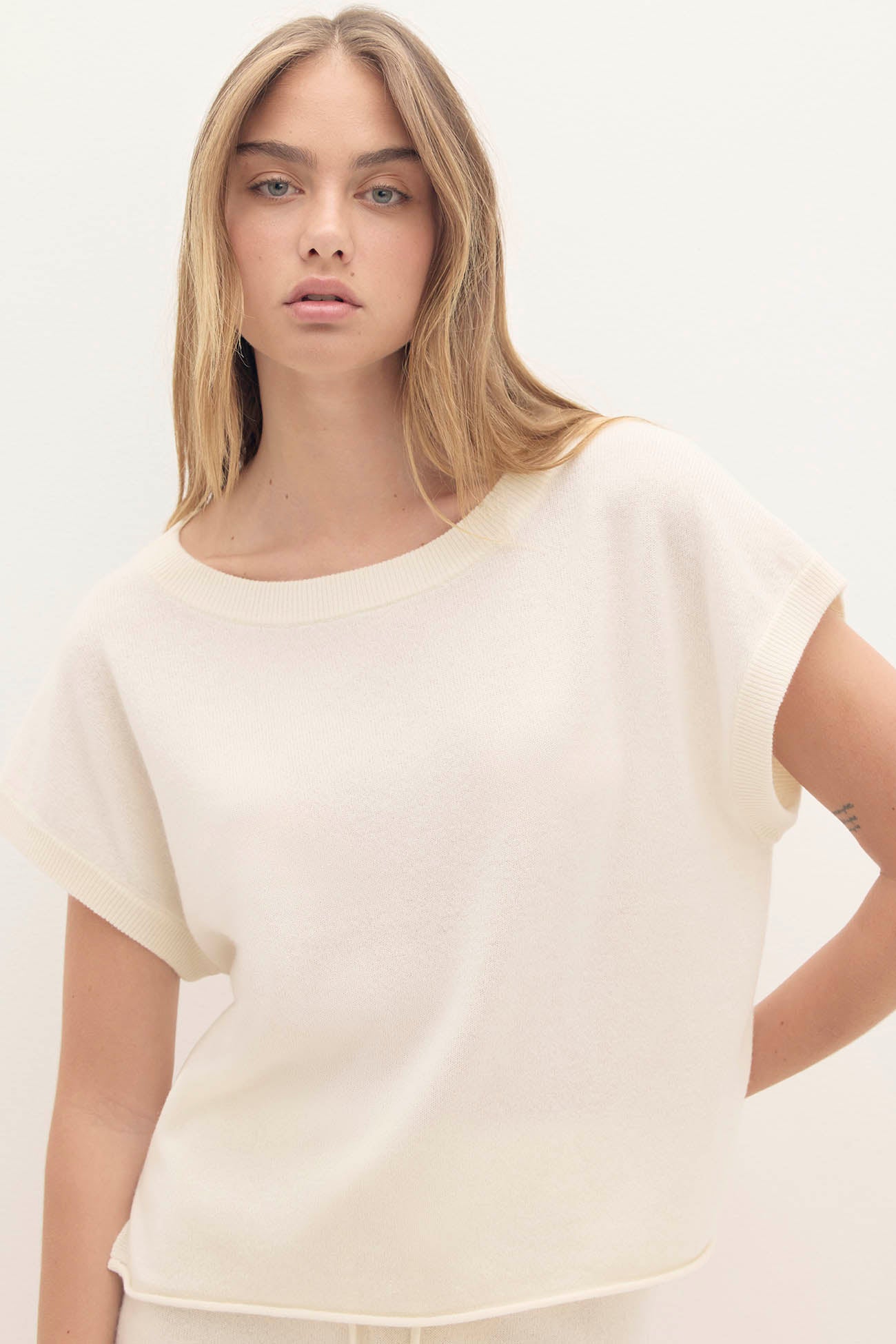 SAVANNAH CASHMERE BOATNECK SWEATER