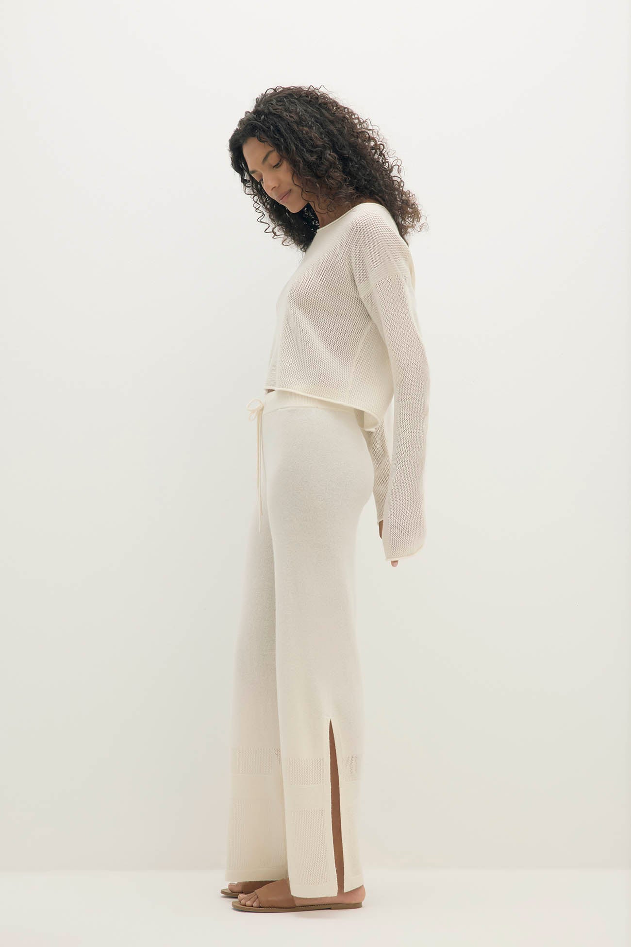 POPPIE CROPPED CASHMERE CREWNECK SWEATER