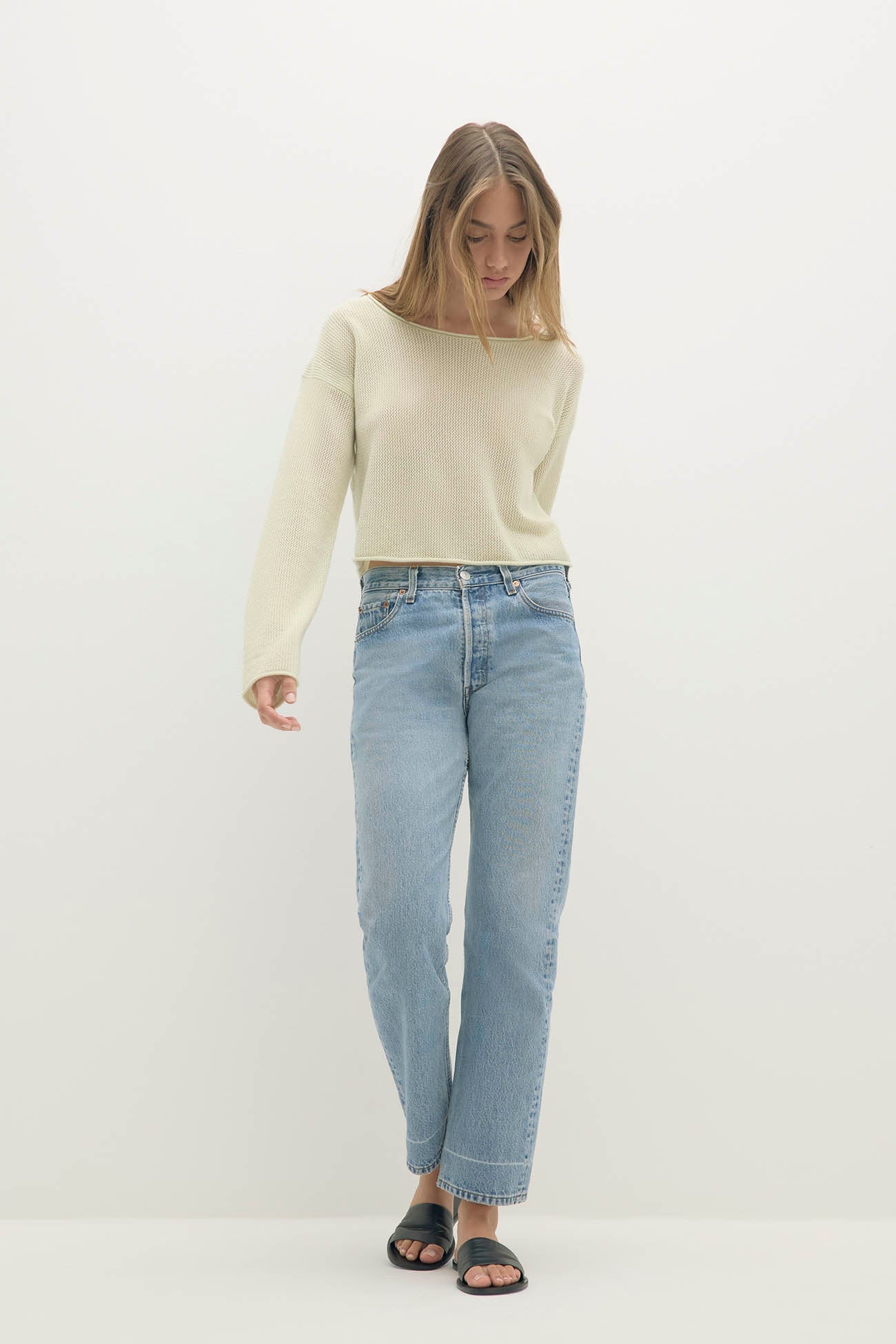 POPPIE CROPPED CASHMERE CREWNECK SWEATER