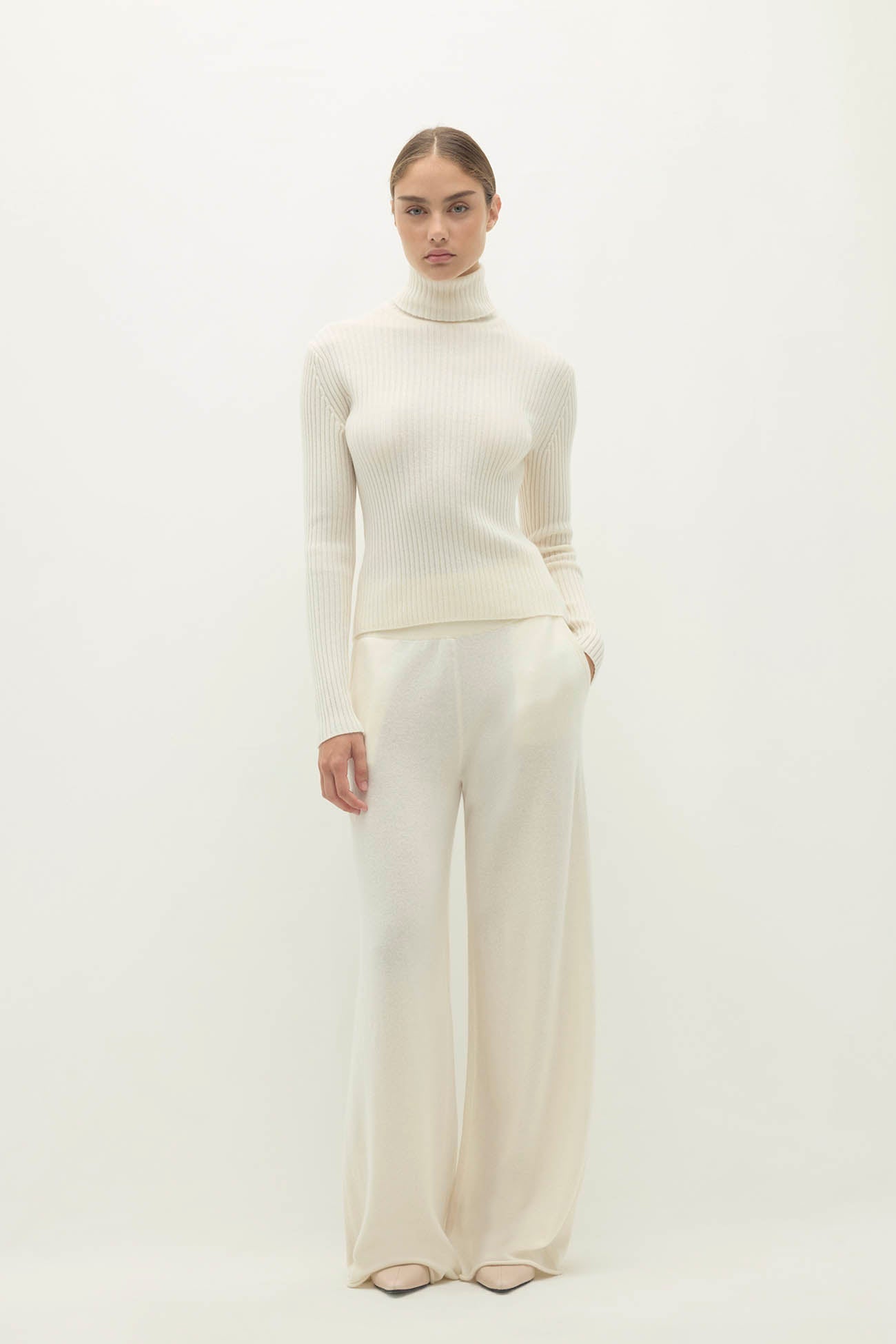 HELLY RIBBED TURTLENECK